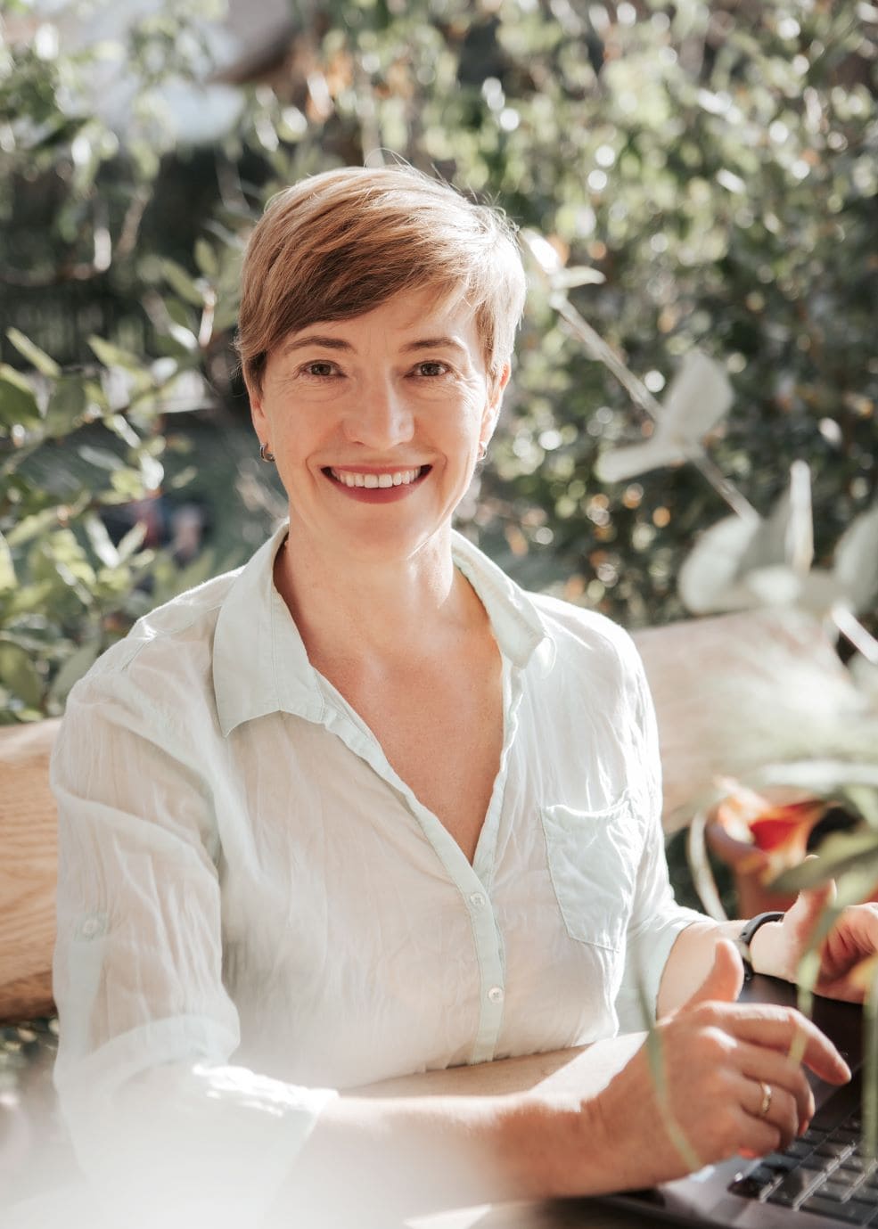 Maria Metzger Strukturgeberin fuer dein Unternehmen. Web, SEO, Technik