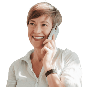 Persönliche Beratung und Betreuung: Maria Metzger im Gespräch am Telefon, symbolisierend die langfristige Begleitung für regionale Betriebe.